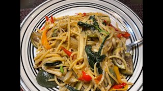 Rose In USA  is live! Eating Thai drunken spaghetti กิน #ผัดขี้เมา #แซบหลาย #thaifood