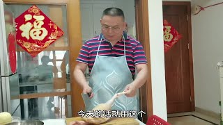 王胖2只鸡408元贵吗，8分钟用矿泉水验证品质，王玮先生黑粉闭嘴，做人要内心光明