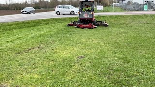 Köp Gräsklippare Toro Groundmaster 4010D på Klaravik