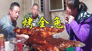 “兔子”這樣做太美味了，淋上秘製醬料，外焦里嫩，光看著就讓人垂涎三尺【鐵鍋視頻】