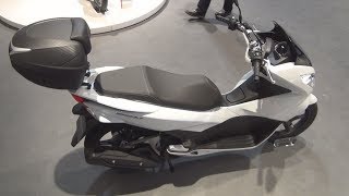 Honda PCX 125 ABS (2017) Exterior and Interior