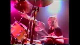 Girlschool - Race With The Devil (HQ)