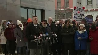 Moment of silence for victims of Aurora, IL shooting; investigation underway
