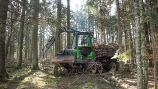 🚜 JOHN DEERE 810E : 🌲 DÉBARDAGE RESINEUX