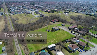 Terrain commercial à vendre