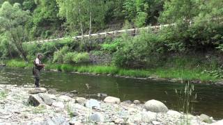 Jan Siman superb upstream dry fly on the Otava.m2ts