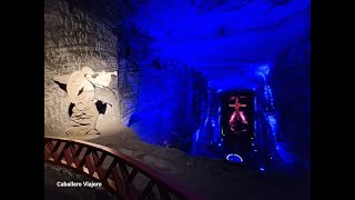 CABALLERO VIAJERO EN CATEDRAL DE SAL DE ZIPAQUIRA, COLOMBIA