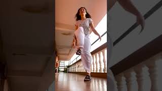 Lifted reverse #runningman #tutorial #shuffletutorial #shuffle #dancetutorial SEE DESCRIPTION