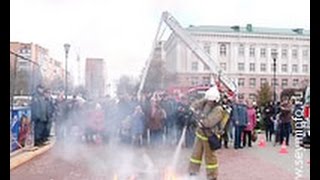 Курские спасатели провели показательные выступления