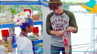 Aitana comete UN FALLO INACEPTABLE con el conejo | MasterChef Junior 7