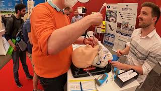Vie Scope Demo to Anesthesiologist RETTMobil 2022
