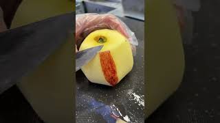 Apple cutting and packing for sell