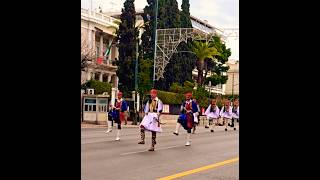 Greek Guard 💂‍♀️ Sunday Parade athensgreece 🇬🇷 #travel #europeancapital #greek