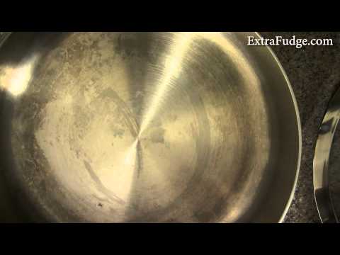 How to clean a stainless steel pan How to clean a stainless steel pan