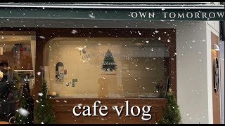 [cafe vlog] 좋아하는일을 직업으로 삼으면 어떻냐구요? | 크리스마스로 꾸며진 온트 | 8평 개인카페 브이로그