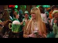 max and caroline charge people for pictures with leprechaun han 2 broke girls