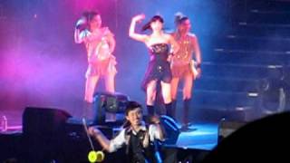 Jolin Tsai 蔡依林- 馬德里不思議 Wonder in Madrid (Live in San Jose 11/30/08)