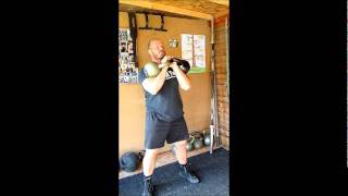 a simple double 16kg kettlebell circuit