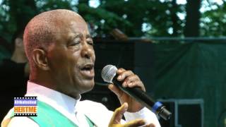 Mahmoud Ahmed - Bemin Sebeb Letlash - LIVE at Afrikafestival Hertme 2015