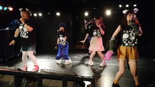 さかさまJr. feat. 皆野うさこ(モガーズ)「 スイート・セレブレーション 」＠新大久保EARTHDOM さかさまJr.Tシャツ緊急即売会 2021.8.7