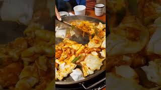 30년 전통의 청주 율량동에 위치한 주택가 사이에 숨어있는 노포 닭갈비 맛집/꼬소~한 두부부침와 시원달달한 미숫가루는 서비스 korean street food, restaurant