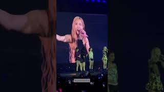 “everyone silent~” said rosé to the filo blinks! 😂 and look what happened… #shorts