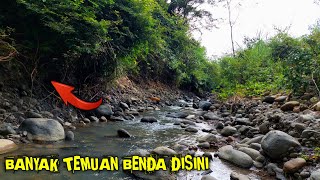 Metal Detector | Mencari Harta Karun Di Tepi Sungai Dapat Benda Yang Sangat Berharga Bagi Perempuan