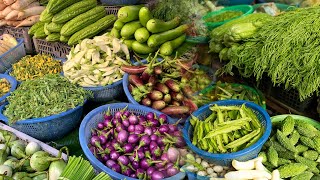 Fresh vegetables are a famous weekend street food at Kean Svay