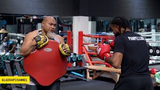 David Tua says he would accept fight with Mike Tyson, does padwork with Mea Motu