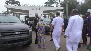 Nigeria: security forces block lawmakers from entering parliament