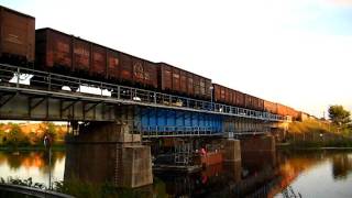 [LDZ] class 2TE10M nr. 3423 crossing the Dubna river bridge at Līvāni...