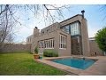 3 Bedroom Townhouse For Sale in North Riding, Randburg, South Africa for ZAR 1,950,000...