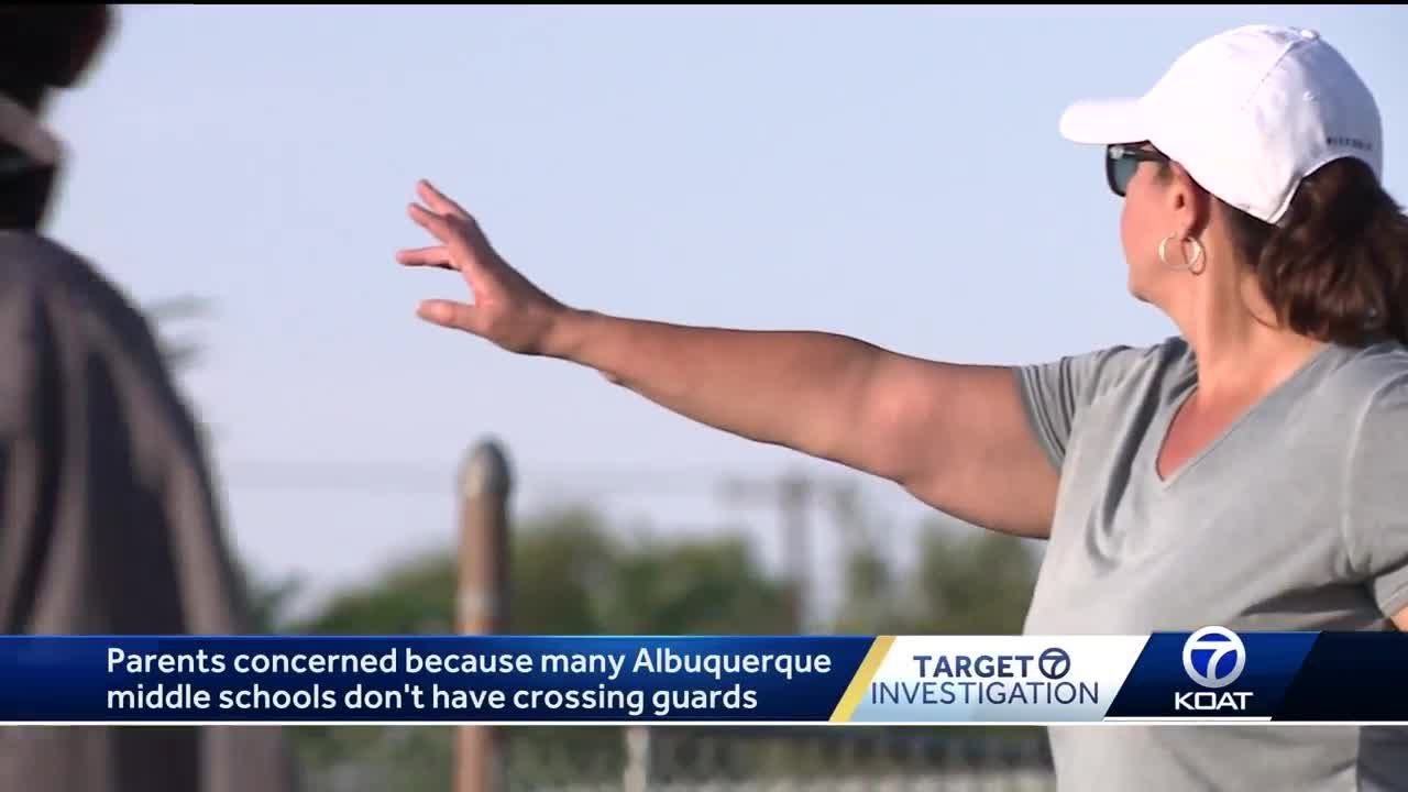 Parents Volunteer As Crossing Guards, But City Says It's A Risk - YouTube