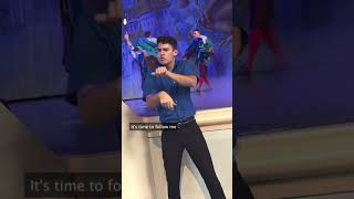 Disney ASL Interpreter CHAMP #asl #americansignlanguage #disneysign #disneyland #signlanguage