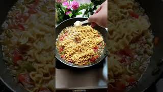 Cheesy Veg Makhani Maggi