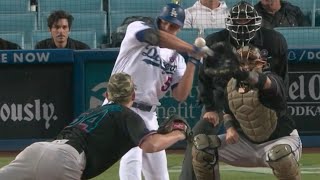 Corey Seager hit on the hand and exits the game