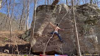 Red Cross (V7) - Tennessee Bouldering: Dayton Pocket/Laurel Falls