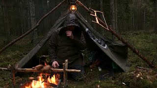Caught in a Storm - 4 days solo bushcraft, camping in heavy rain, portable wood