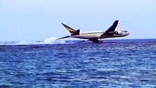 Hijacked Plane Disaster - Water Crash Landing
