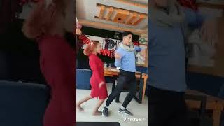 भाइरल चर्चित मोडल निकिसा श्रेष्ठ  आइन फेरि nikisha Shrestha dance