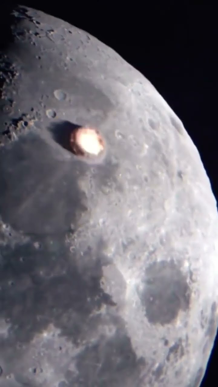 An asteroid hits the Moon! #lunarsurface #telescope #moon #asteroid #shorts