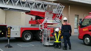 大阪☆消防局【はしご車のバスケット取り外し】緊急消防車🚒Fire truck🚒소방차🚒Itfaiye kamyonu🚒दमकल🚒รถดับเพลิง🚒شاحنة إطفاء🚒Feuerwehrauto