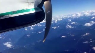 Slo-Mo \u0026 normal video of airplane propeller (iPhone - Bombardier Q400)