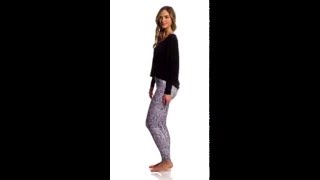 Onzie Scoop Back Yoga Long Sleeve Top | SwimOutlet.com