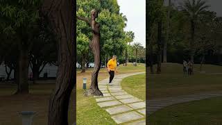 I was shocked when I met a couple tree in the park. Please don’t take the special effects seriou