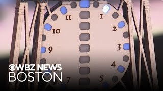 How clocks with New England design show when tides are changing
