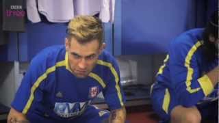 Jason Bent takes a disliking to a teammate - Lee Nelson's Well Funny People - Episode 2 - BBC