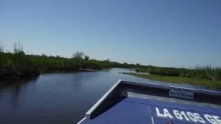 2017-05-08 DSCF8625 going fast in the small canal