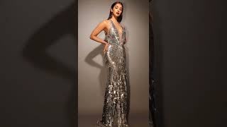 Pooja Hegde Spotted in Silver Gown At Filmfare Awards👀👀 #ytshorts #fashion #viral #filmfareawards