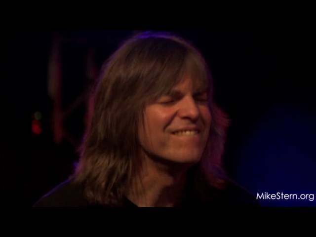 Mike Stern Chromazone Chords Chordify